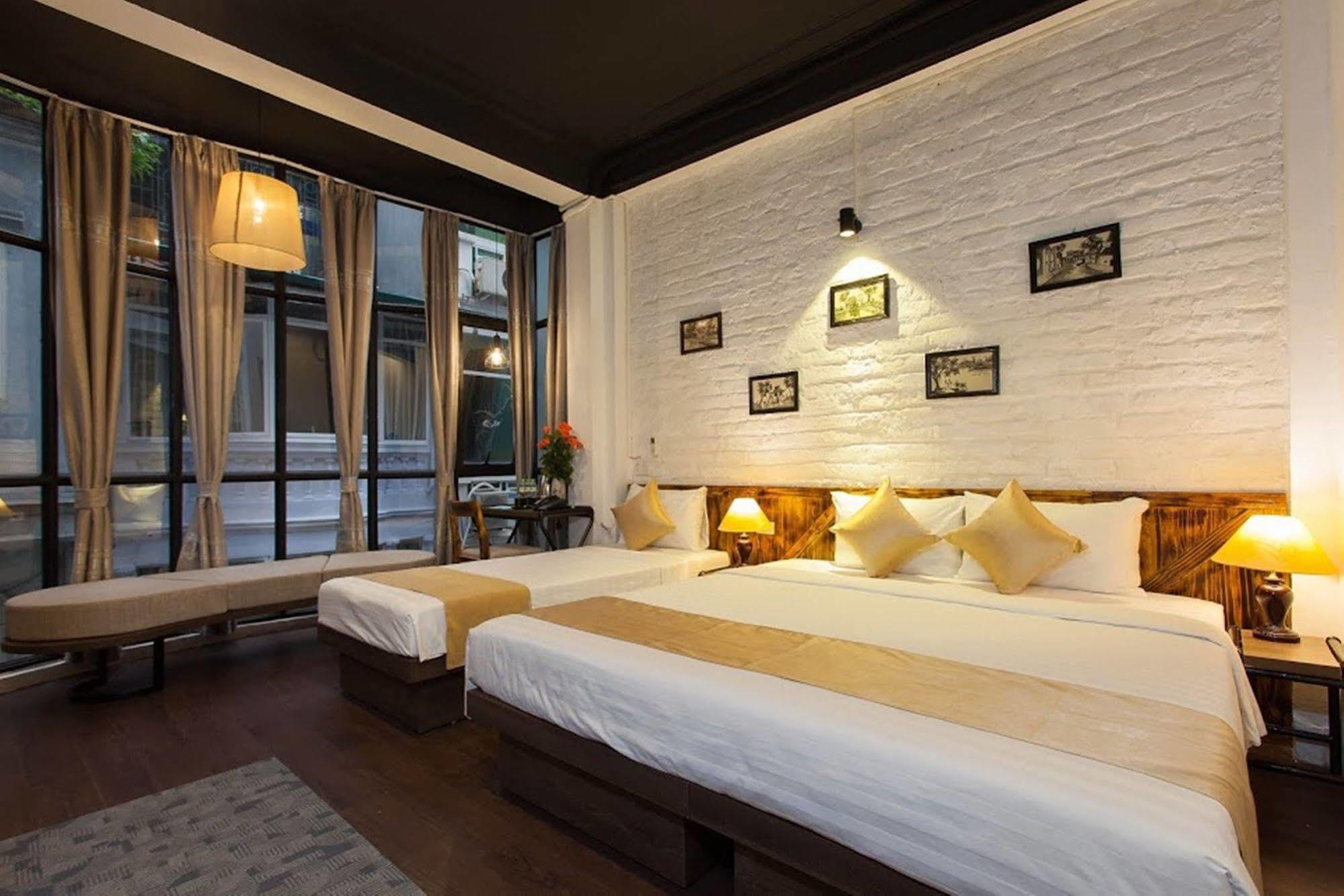 Luxury Backpakers Hotel Hanoi Exterior photo