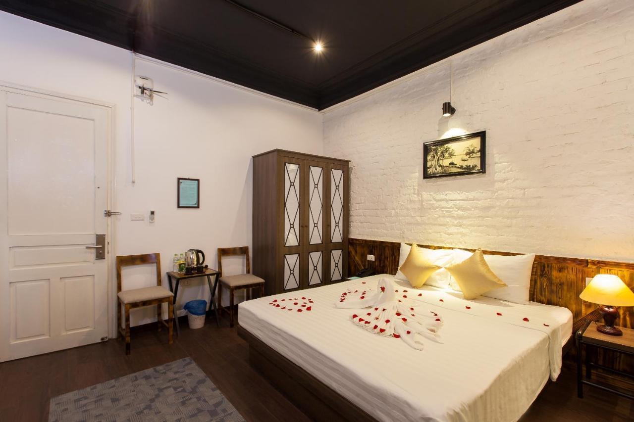 Luxury Backpakers Hotel Hanoi Exterior photo